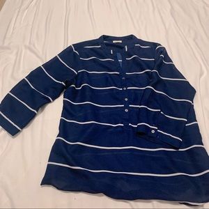 Blue striped shirt 3/4 sleeve